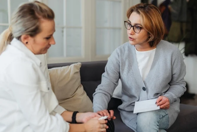 individual-therapy-session